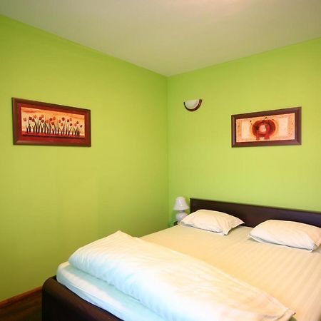 Private 4Br-2Ba Guest House Dryanovo With Pool And Free Parking Exterior foto