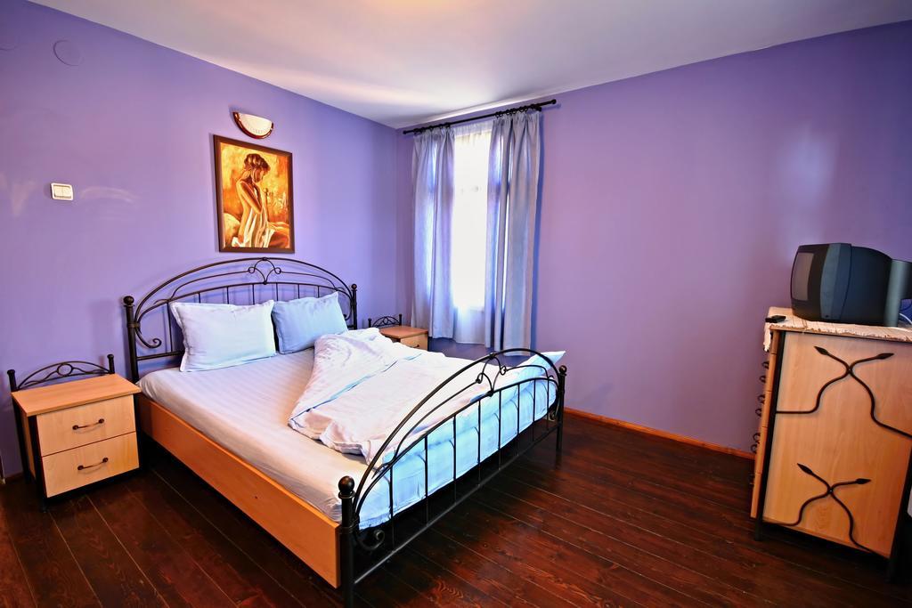 Private 4Br-2Ba Guest House Dryanovo With Pool And Free Parking Exterior foto